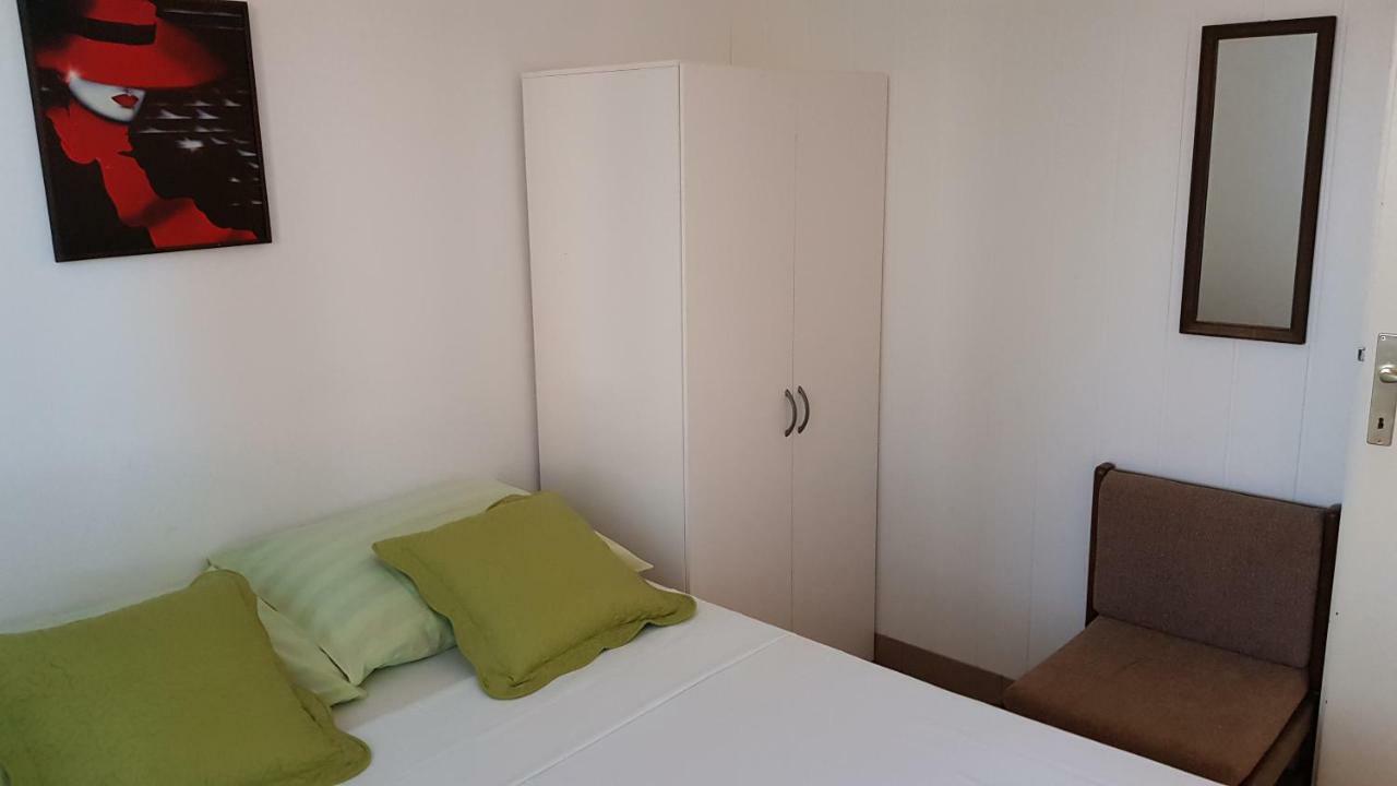 Apartments Vera - Mirca Mirce Extérieur photo